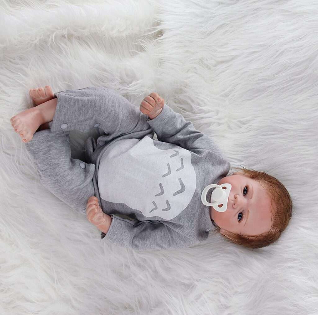 bebe de juguete